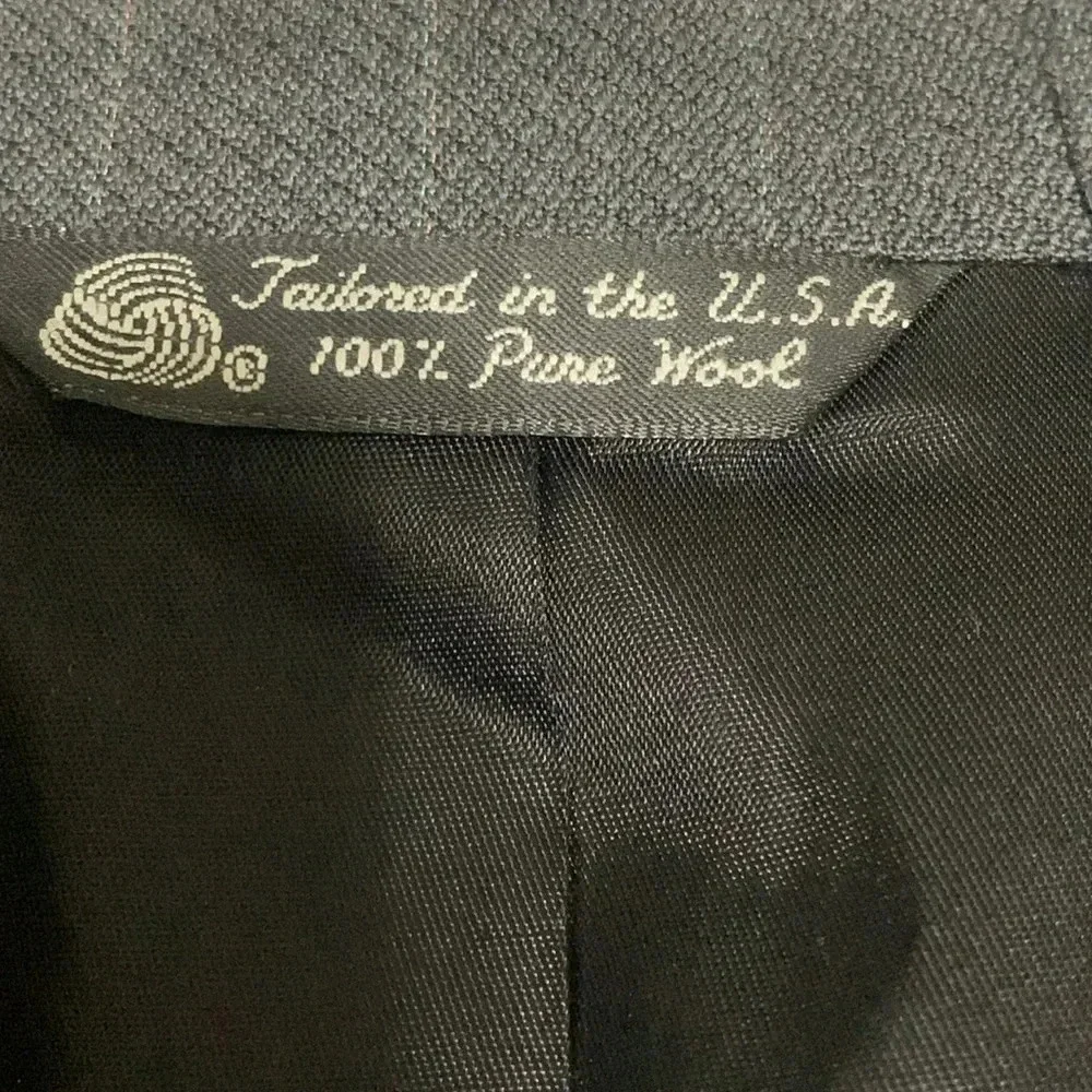 Men’s Christian Dior Dark‎ Gray Pinstripe Blazer Size Large EUC